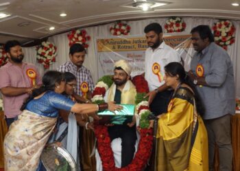 ರಾಷ್ಟ್ರ ಪ್ರಶಸ್ತಿ ವಿಜೇತ ಅನಿರುದ್ಧ್ ಜತ್ಕರ್ ಗೆ ’ನ್ಯಾಚುರಲ್ ಸ್ಟಾರ್’ ಬಿರುದು !