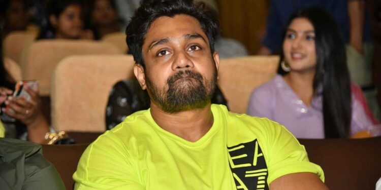 ಹುಟ್ಟು ಹಬ್ಬಕ್ಕೆೆ ಕೇಕ್, ಹಾರ ಬದಲು ಪುಸ್ತಕ ತರುವಂತೆ ಆ್ಯಕ್ಷನ್ ಪ್ರಿನ್ಸ್ ಮನವಿ