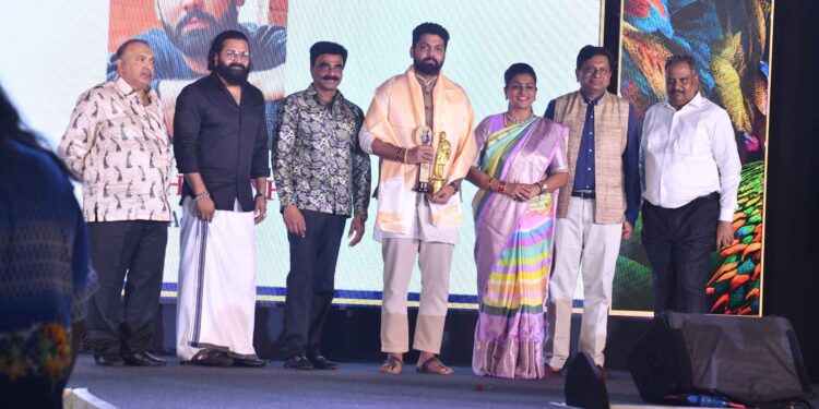 ರಿಷಭ್ ಶೆಟ್ಟಿ ಐಕಾನಿಕ್ ಡೈರೆಕ್ಟರ್; ರಕ್ಷಿತ್ ಶೆಟ್ಟಿ ಟ್ರೆಂಡಿಂಗ್ ಆ್ಯಕ್ಷರ್!
