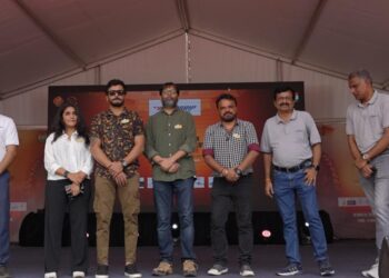 ನೂರಾರು ಬೈಕರ್ಸ್ ಮುಂದೆ ‘ಅರ್ಧಂಬರ್ಧ ಪ್ರೇಮಕಥೆ’ ಪ್ರಚಾರ!