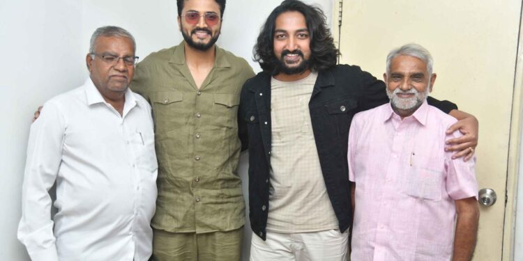 ’ಯೂಸ್ ಲೆಸ್ ಫೆಲೋ’ ಸಿನಿಮಾದ ಟ್ರೇಲರ್ ರಿಲೀಸ್..ಡಿ.15ಕ್ಕೆ ತೆರೆಗೆ ಬರಲಿದೆ ‘ಮೋಜೋ’ ಹೀರೋ ಮನು ಹೊಸ ಕನಸು