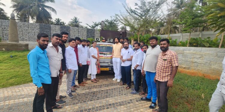ಕಿಚ್ಚನ ‘ಮ್ಯಾಕ್ಸ್’ ಹೆಸರಲ್ಲಿ ಆಂಬುಲೆನ್ಸ್ ಸೇವೆ…ಇದು ಸಂಜೀವಿನಿ ಜೀವ ರಕ್ಷಕ ಟ್ರಸ್ಟ್ ನ ಕೊಡುಗೆ!
