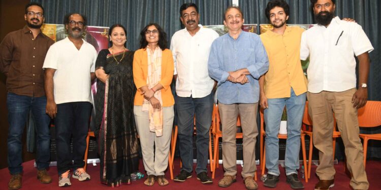 Kenda: ಭಟ್ರು-ಹರಿಕೃಷ್ಣ-ಶೈಲಜಾ ನಾಗ್ ಸಮ್ಮುಖದಲ್ಲಿ ʻಕೆಂಡʼ ದೊಳಗಿನ ತಾಜಾ ತಾಜಾ ಸುದ್ದಿ ಅನಾವರಣ!