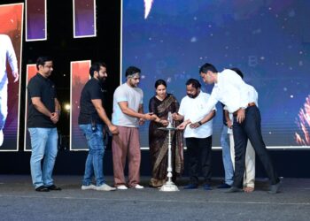Appu Cup: ‘ಅಪ್ಪು ಕಪ್ ಸೀಸನ್ 2’ಗೆ ಚಾಲನೆ – ಟ್ರೋಫಿ ಅನಾವರಣ ಮಾಡಿದ ಅಶ್ವಿನಿ ಪುನೀತ್ ರಾಜಕುಮಾರ್,  ಶ್ರೀಮುರಳಿ